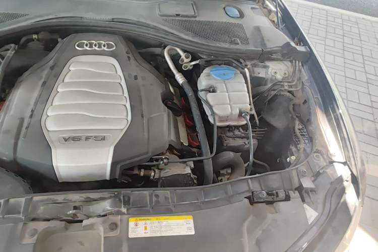 Used Audi A6L 2012 30 FSI Luxury Model Engine Bay Left