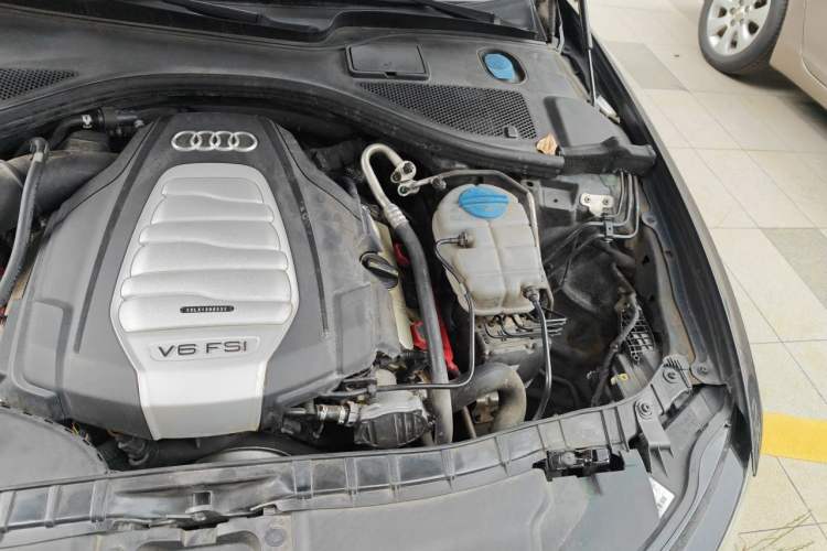 Used Audi A6L 2012 30 FSI Luxury Model Engine Bay Left