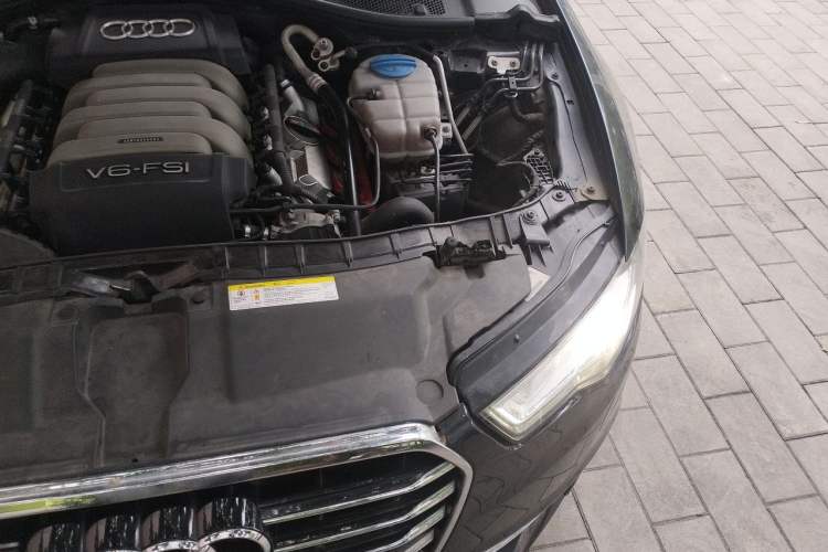 Used Audi A6L 2012 35 FSI Luxury Model Engine Bay Left