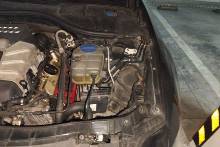 Used Audi A6L 2012 50 TFSI quattro Luxury Model Engine Bay Left