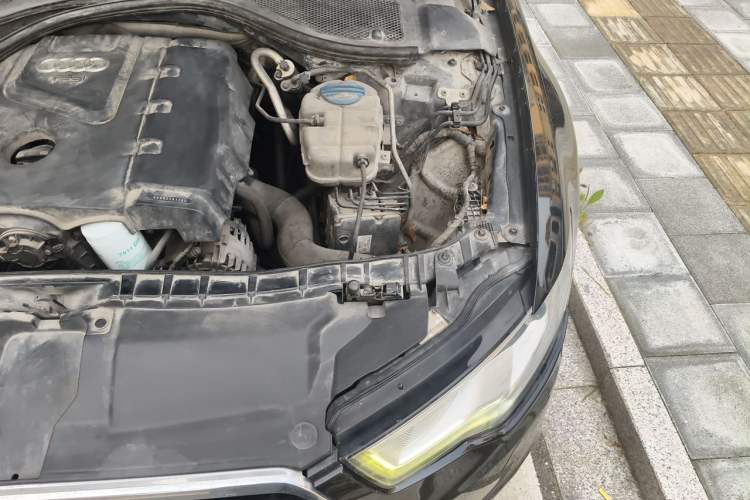 Used Audi A6L 2012 TFSI Standard Model Engine Bay Left