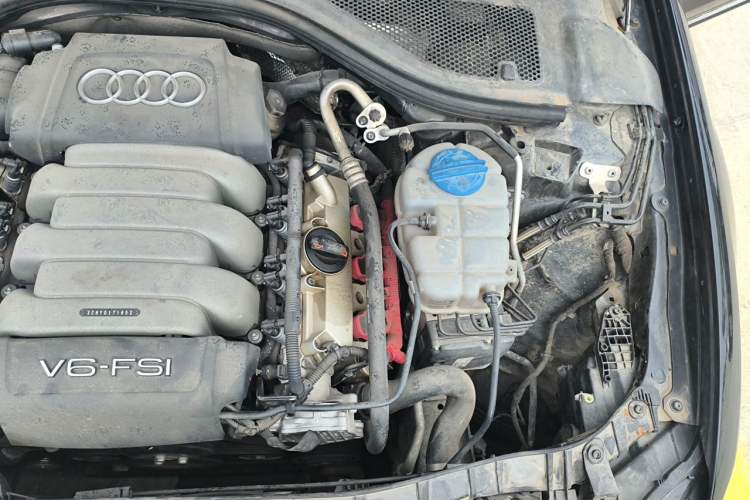 Used Audi A6L 2012 35 FSI Luxury Model Engine Bay Left