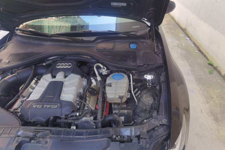 Used Audi A6L 2012 50 TFSI quattro Luxury Model Engine Bay Left