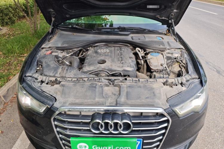 Used Audi A6L 2012 TFSI Standard Model Engine Bay
