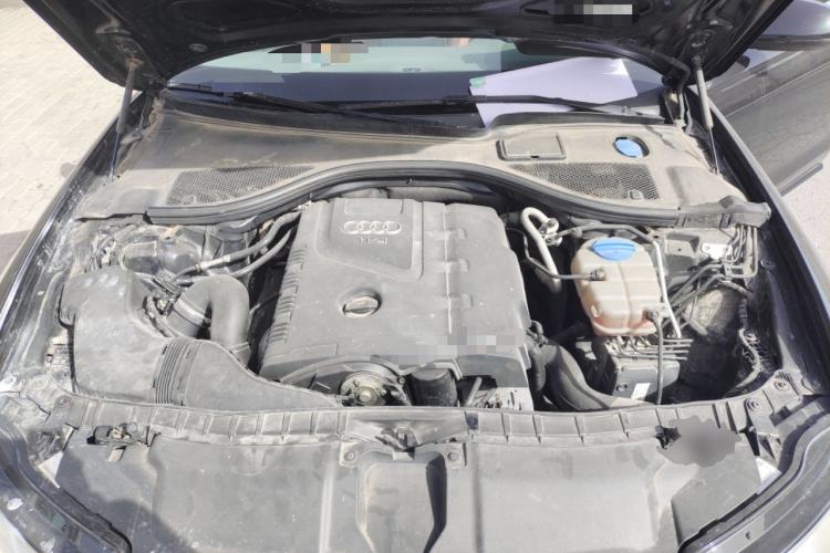 Used Audi A6L 2012 TFSI Standard Model Engine Bay