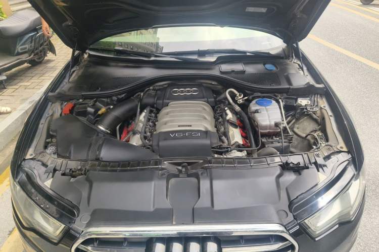 Used Audi A6L 2012 35 FSI quattro Luxury Model Engine Bay