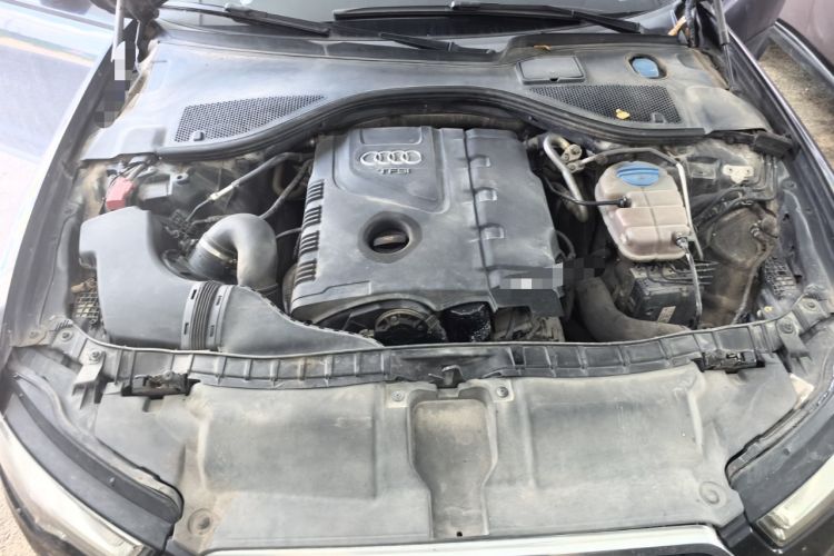 Used Audi A6L 2012 TFSI Standard Model Engine Bay