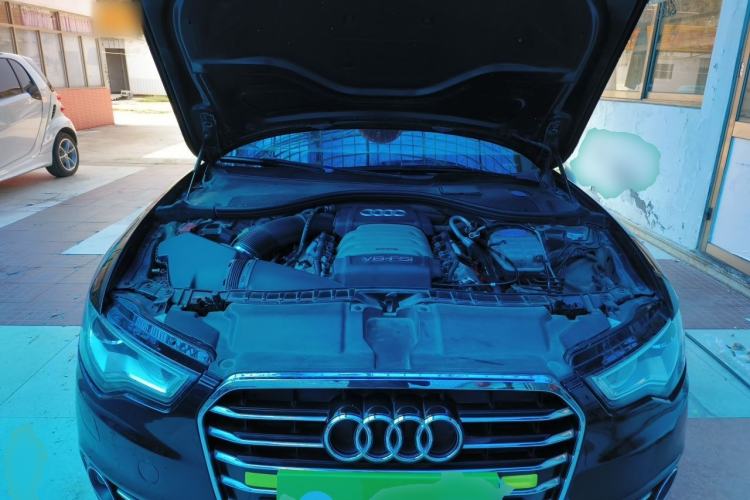Used Audi A6L 2012 35 FSI Comfort Model Engine Bay