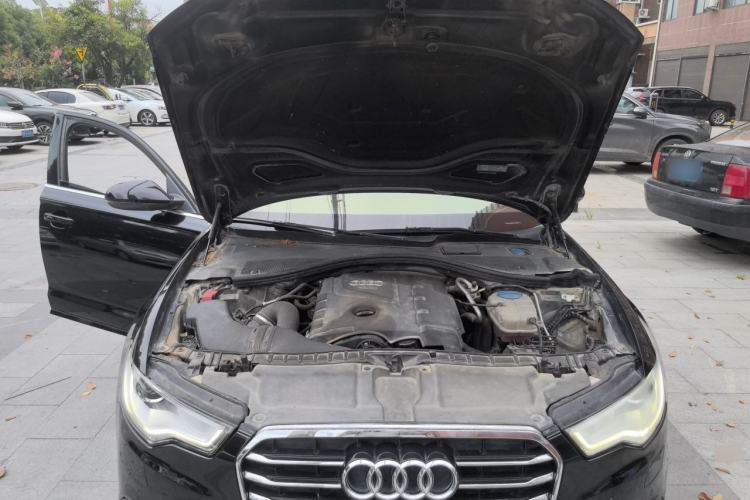 Used Audi A6L 2012 TFSI Standard Model Engine Bay
