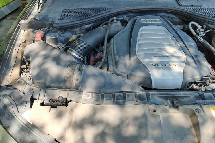 Used Audi A6L 2012 30 FSI Comfort Model Engine Bay Right
