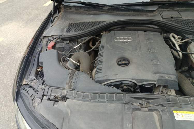 Used Audi A6L 2012 TFSI Standard Model Engine Bay Right