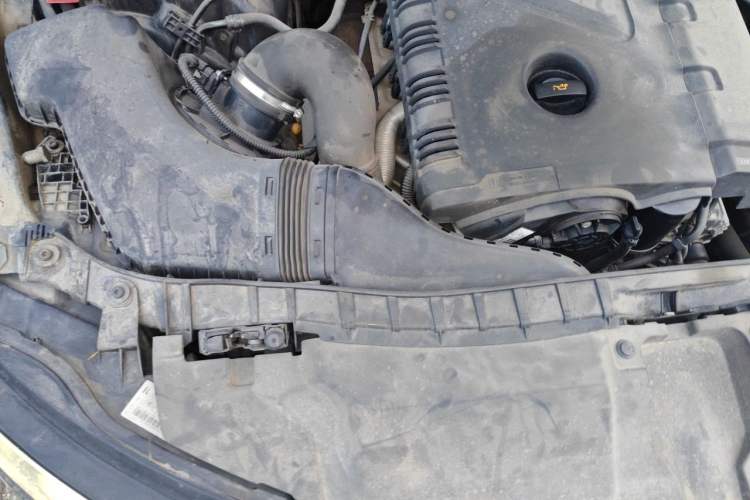 Used Audi A6L 2012 TFSI Standard Model Engine Bay Right
