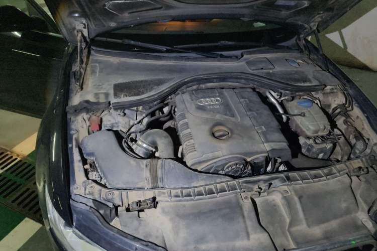 Used Audi A6L 2012 TFSI Standard Model Engine Bay Right