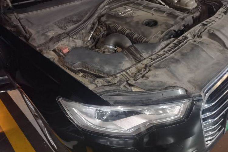 Used Audi A6L 2012 TFSI Standard Model Engine Bay Right