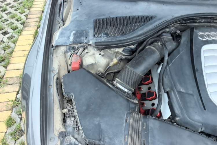 Used Audi A6L 2012 30 FSI Comfort Model Engine Bay Right