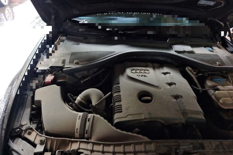 Used Audi A6L 2012 TFSI Standard Model Engine Bay Right