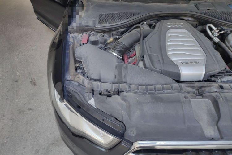 Used Audi A6L 2012 30 FSI Technology Edition Engine Bay Right