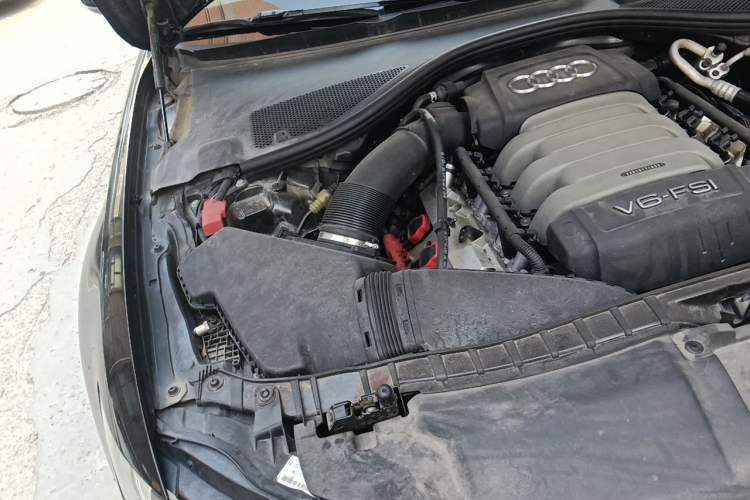 Used Audi A6L 2012 35 FSI Comfort Model Engine Bay Right