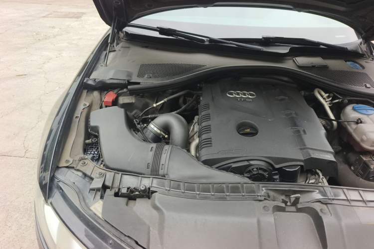 Used Audi A6L 2012 TFSI Standard Model Engine Bay Right