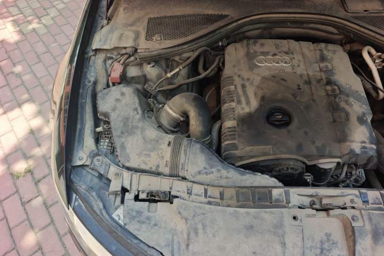 Used Audi A6L 2012 TFSI Comfort Model Engine Bay Right