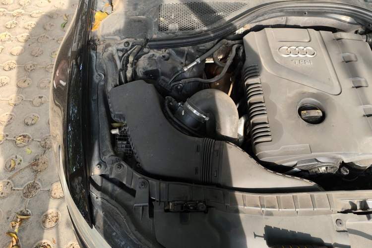 Used Audi A6L 2012 TFSI Standard Model Engine Bay Right