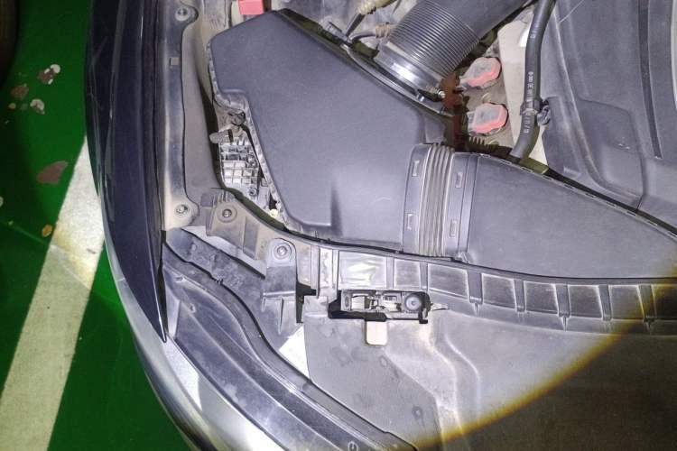 Used Audi A6L 2012 30 FSI Comfort Model Engine Bay Right