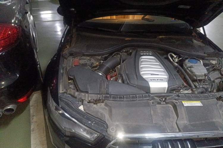 Used Audi A6L 2012 30 FSI Comfort Model Engine Bay Right