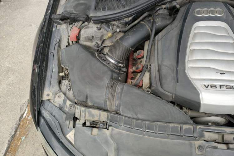 Used Audi A6L 2012 30 FSI Technology Edition Engine Bay Right
