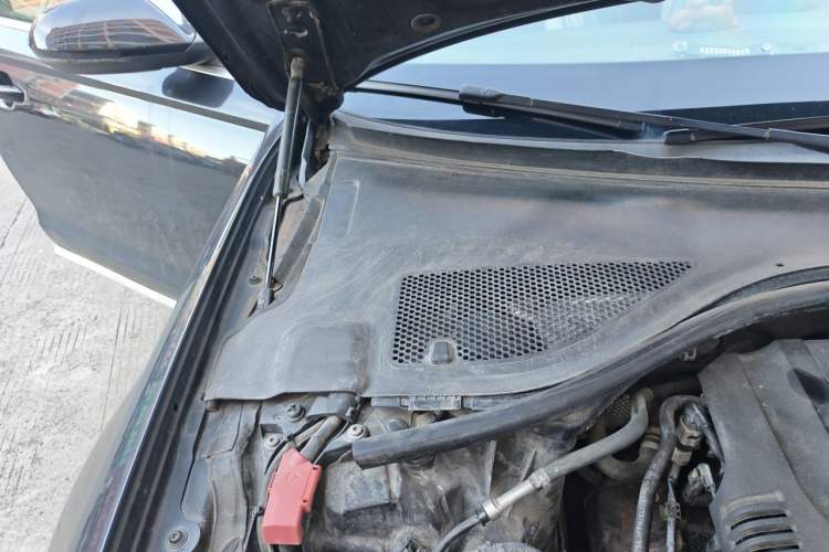 Used Audi A6L 2012 TFSI Comfort Model Engine Bay Right