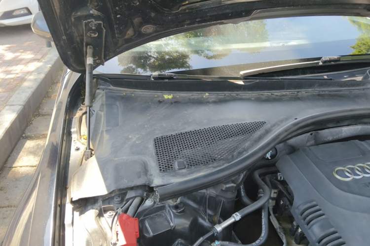 Used Audi A6L 2012 TFSI Comfort Model Engine Bay Right
