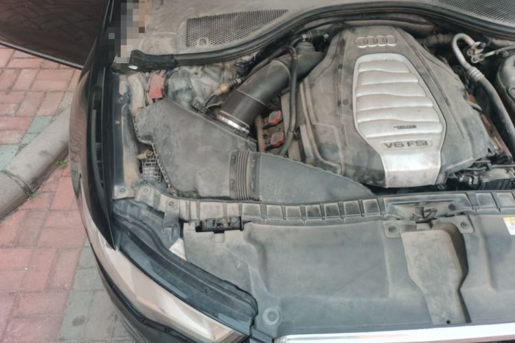 Used Audi A6L 2012 30 FSI Luxury Model Engine Bay Right