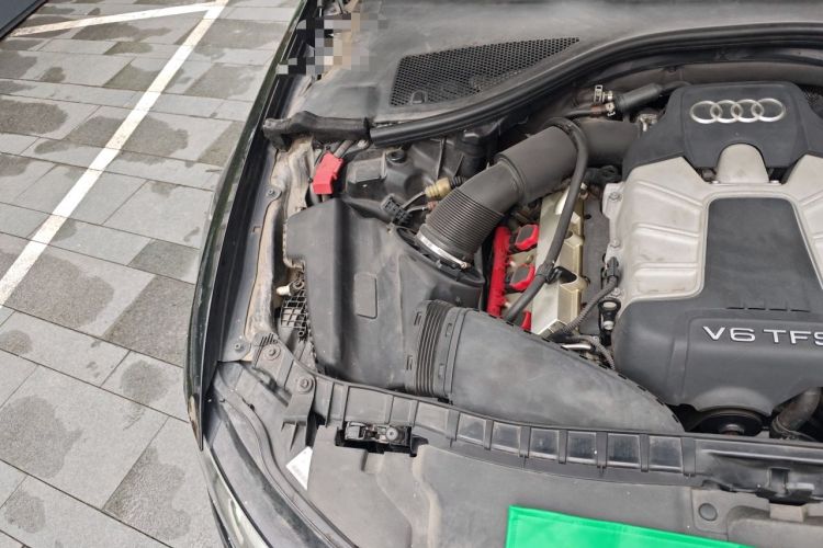 Used Audi A6L 2012 50 TFSI quattro Luxury Model Engine Bay Right