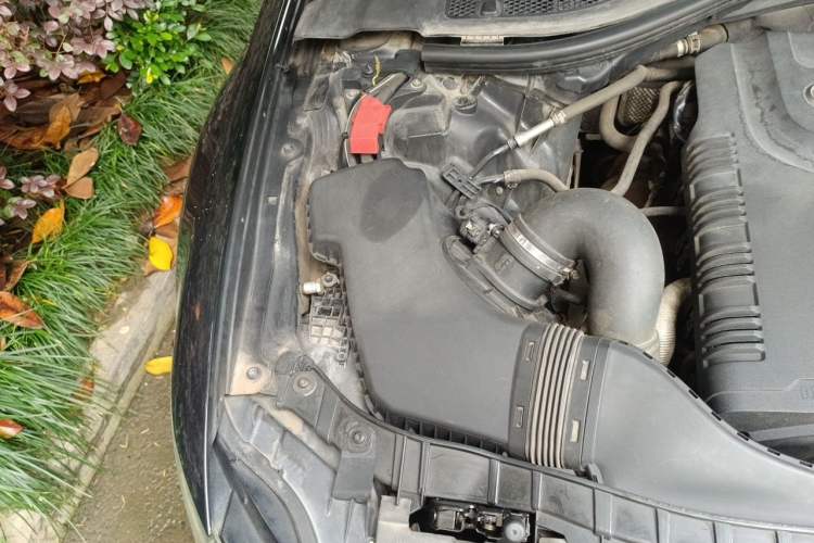 Used Audi A6L 2012 TFSI Standard Model Engine Bay Right