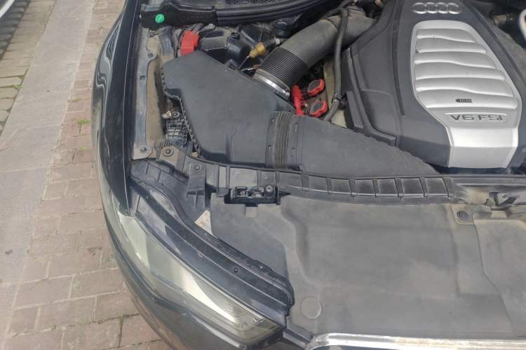 Used Audi A6L 2012 30 FSI Comfort Model Engine Bay Right
