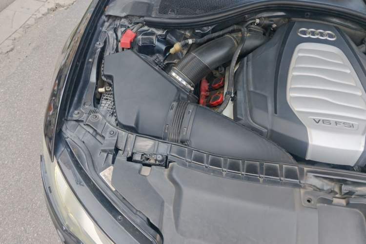 Used Audi A6L 2012 30 FSI Comfort Model Engine Bay Right