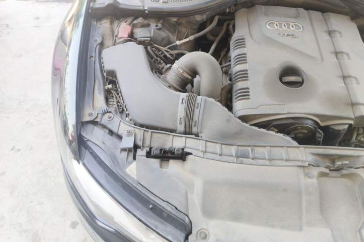 Used Audi A6L 2012 TFSI Standard Model Engine Bay Right