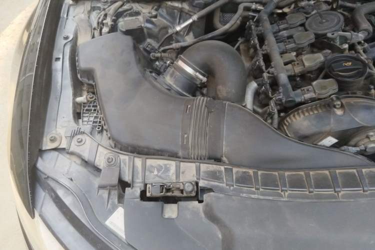 Used Audi A6L 2012 TFSI Manual Base Model Engine Bay Right