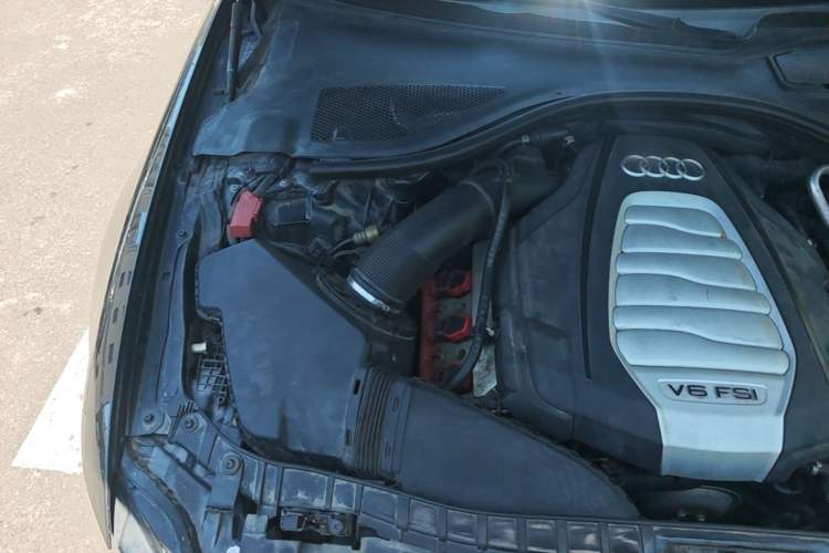 Used Audi A6L 2012 30 FSI Luxury Model Engine Bay Right