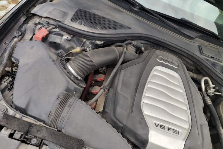 Used Audi A6L 2012 30 FSI Technology Edition Engine Bay Right