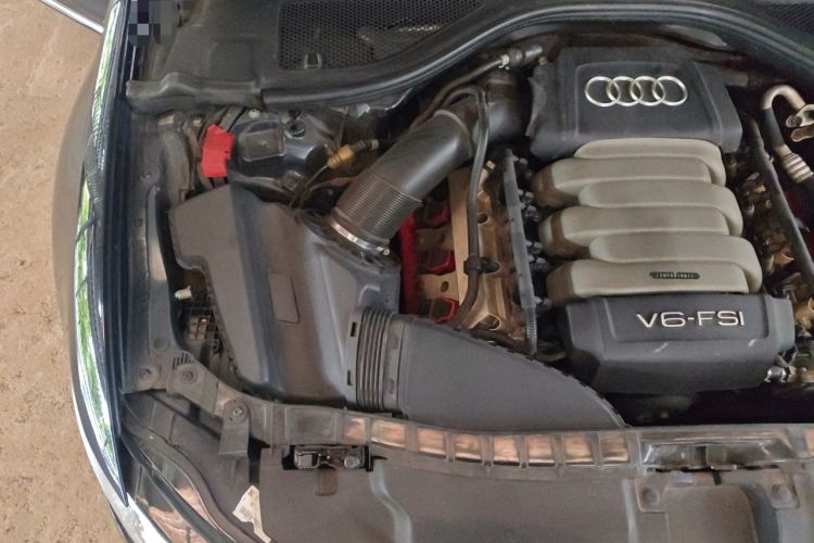 Used Audi A6L 2012 30 FSI Luxury Model Engine Bay Right