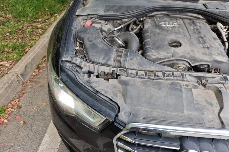Used Audi A6L 2012 TFSI Standard Model Engine Bay Right