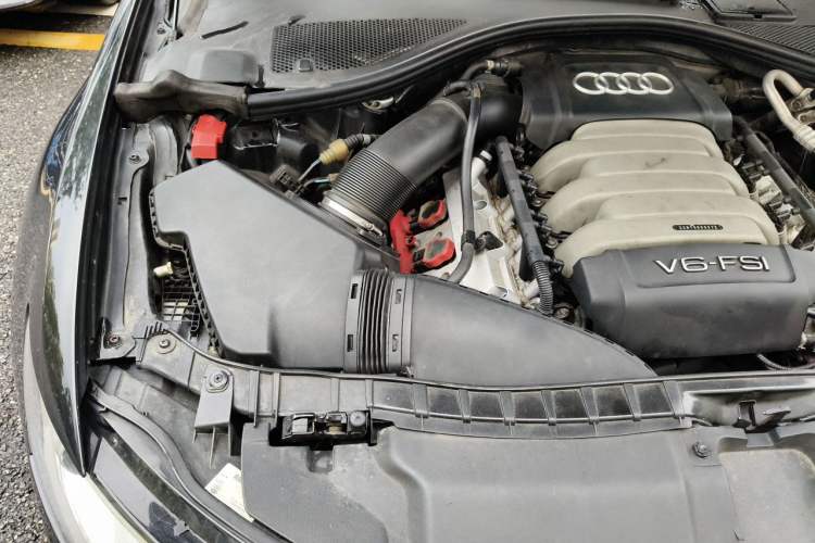 Used Audi A6L 2012 35 FSI Comfort Model Engine Bay Right
