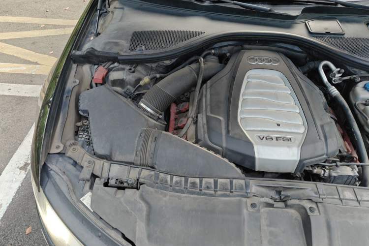 Used Audi A6L 2012 30 FSI Technology Edition Engine Bay Right
