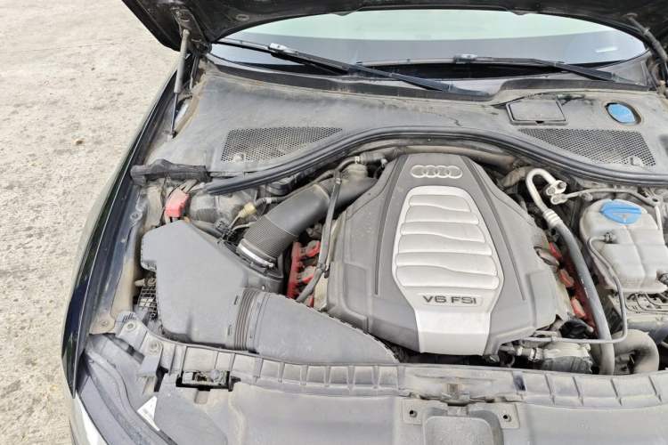 Used Audi A6L 2012 30 FSI Comfort Model Engine Bay Right
