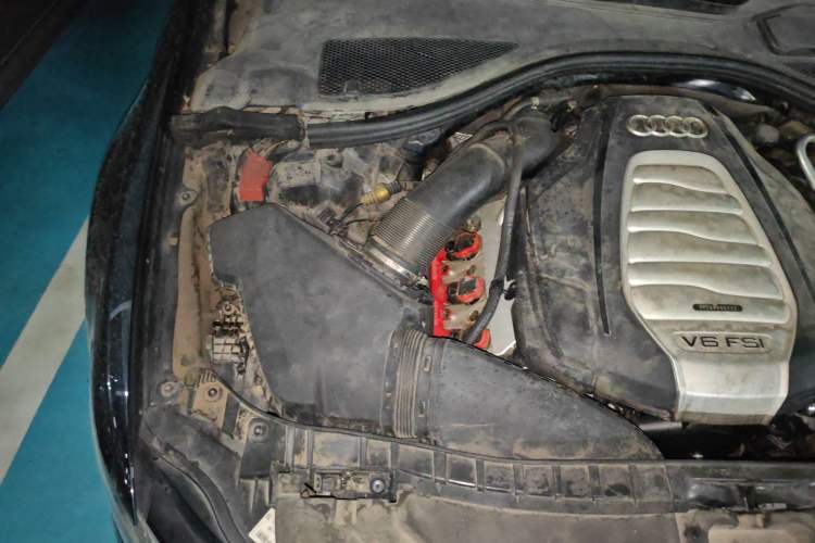 Used Audi A6L 2012 30 FSI Luxury Model Engine Bay Right