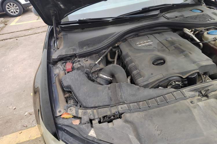 Used Audi A6L 2012 TFSI Standard Model Engine Bay Right