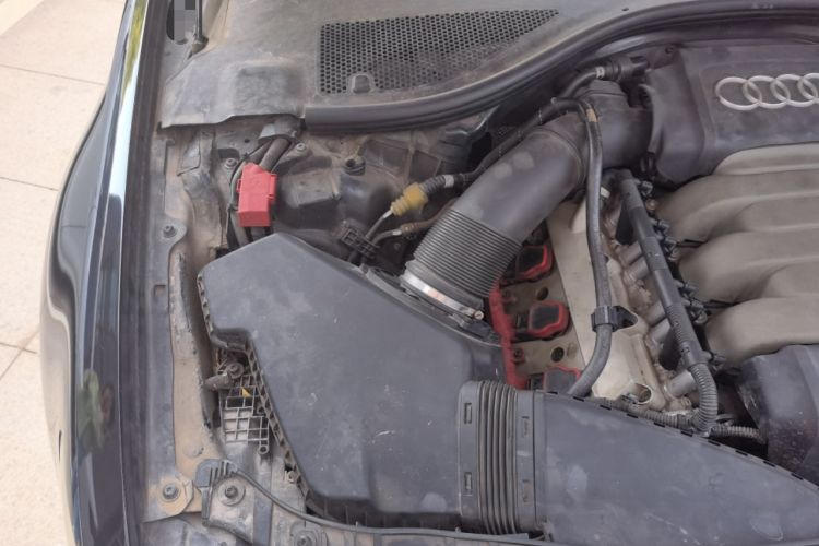 Used Audi A6L 2012 35 FSI Luxury Model Engine Bay Right