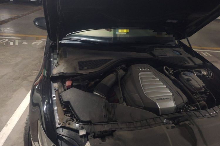 Used Audi A6L 2012 30 FSI Luxury Model Engine Bay Right