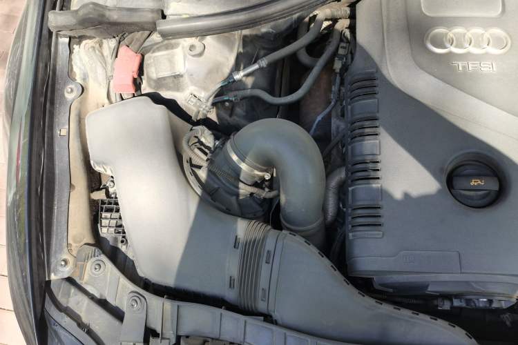 Used Audi A6L 2012 TFSI Standard Model Engine Bay Right