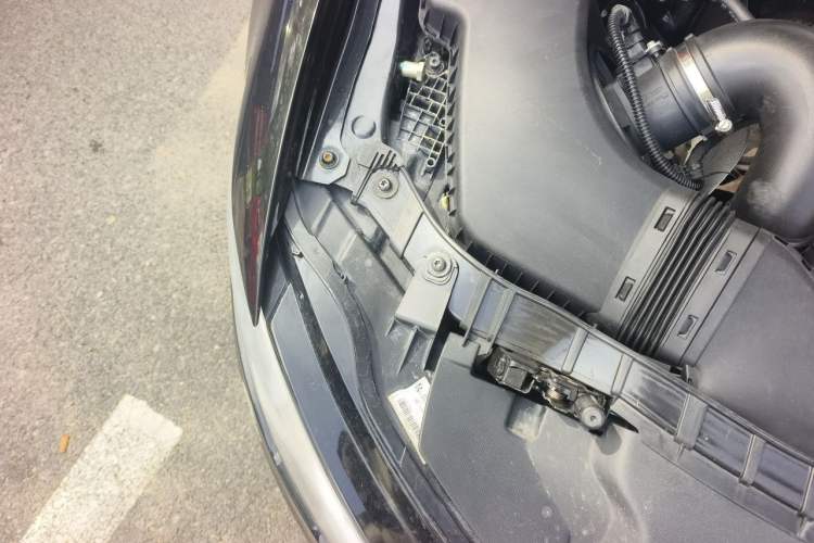 Used Audi A6L 2012 TFSI Comfort Model Engine Bay Right